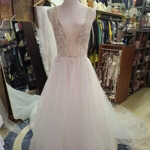 Mimosa Bridal Wedding Gown (Unaltered)